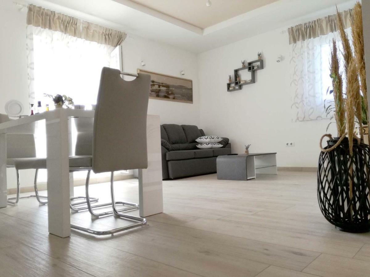 Apartments Dalmatino روكافاك المظهر الخارجي الصورة